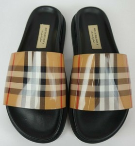 women burberry slides