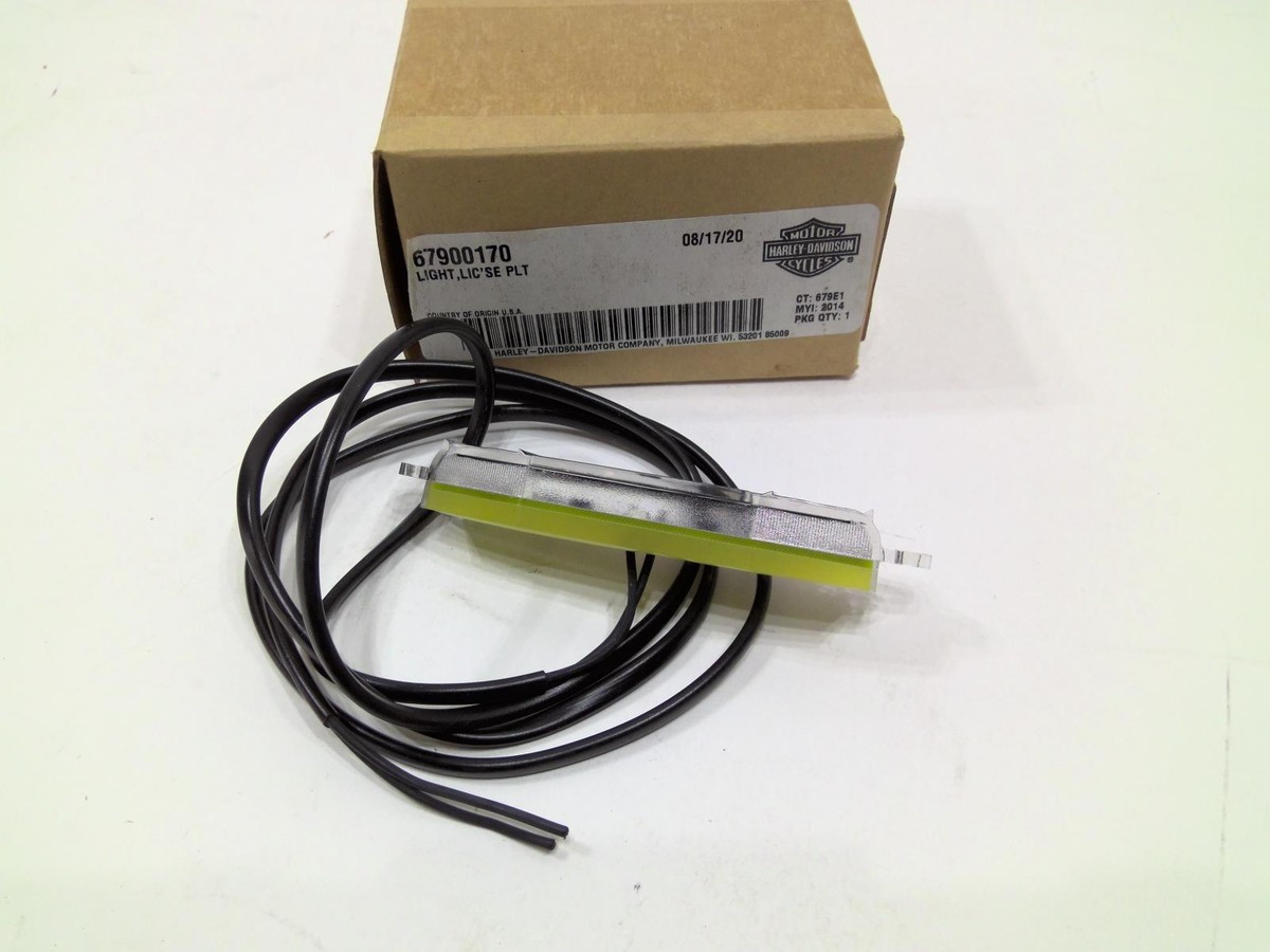 NEW Genuine Harley ILLUMINATOR License Plate Light Trike Fat Bob 