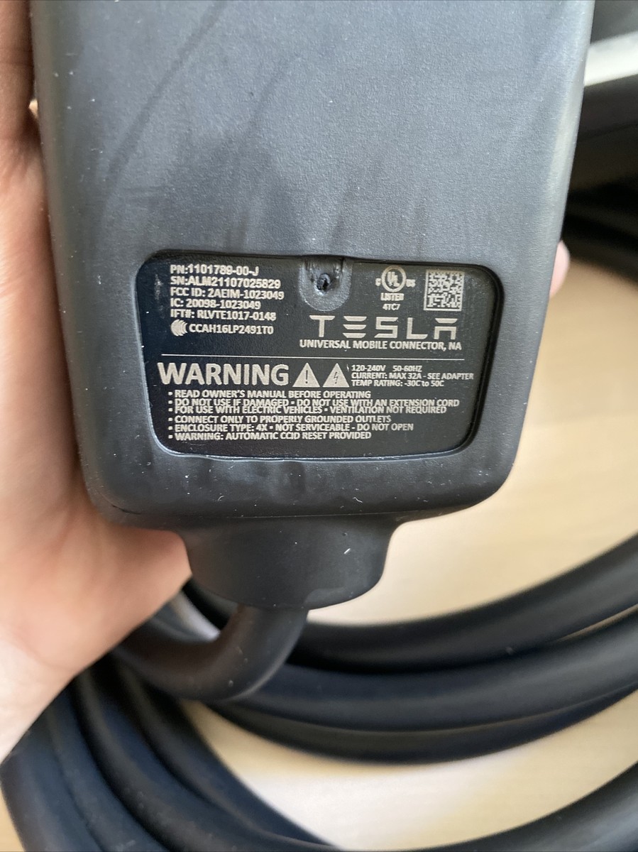 NEW! TESLA Mobile Connector Charger Model S3XY Gen 2 with J1772