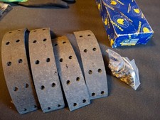 4 Garnitures de freins