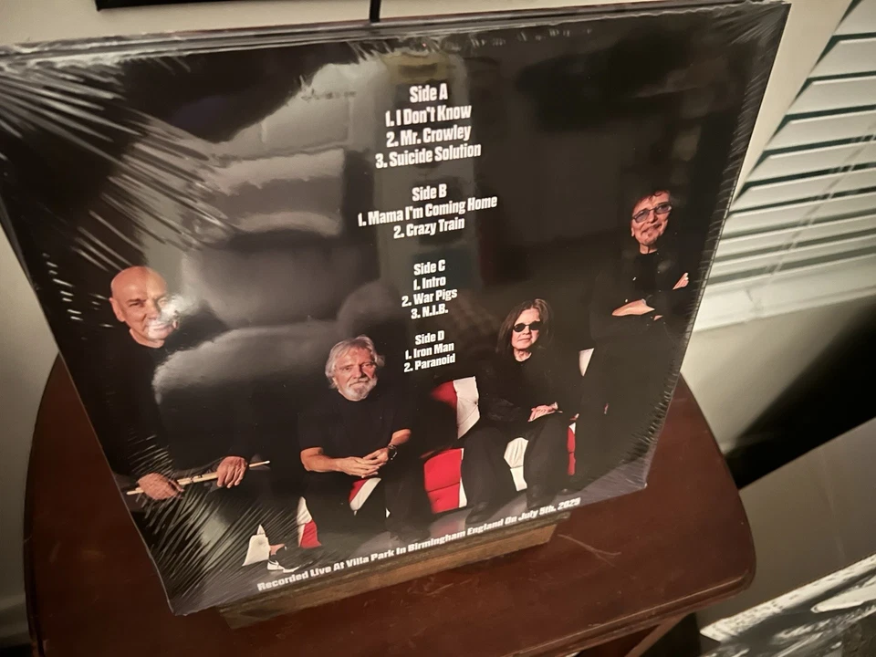 Ozzy Osbourne & Black Sabbath - "Back to the beginning" 2 white vinyl / poster - Image 3 of 3