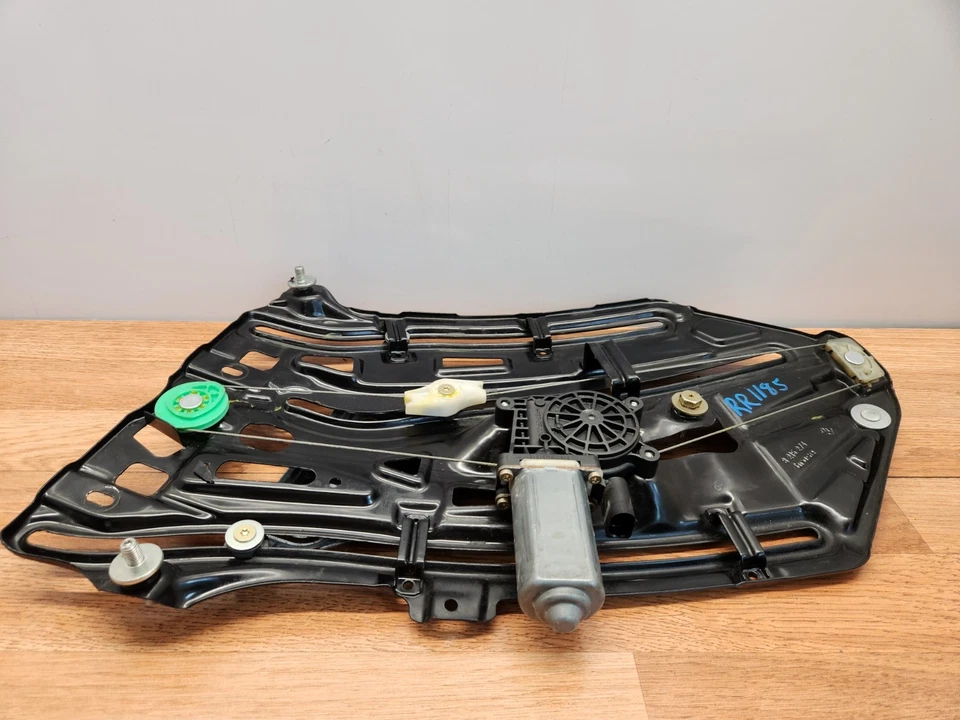 ✅ 01-06 OEM BMW E46 Convertible Rear Right Passenger Side Window Lift Regulator - Image 3 of 4