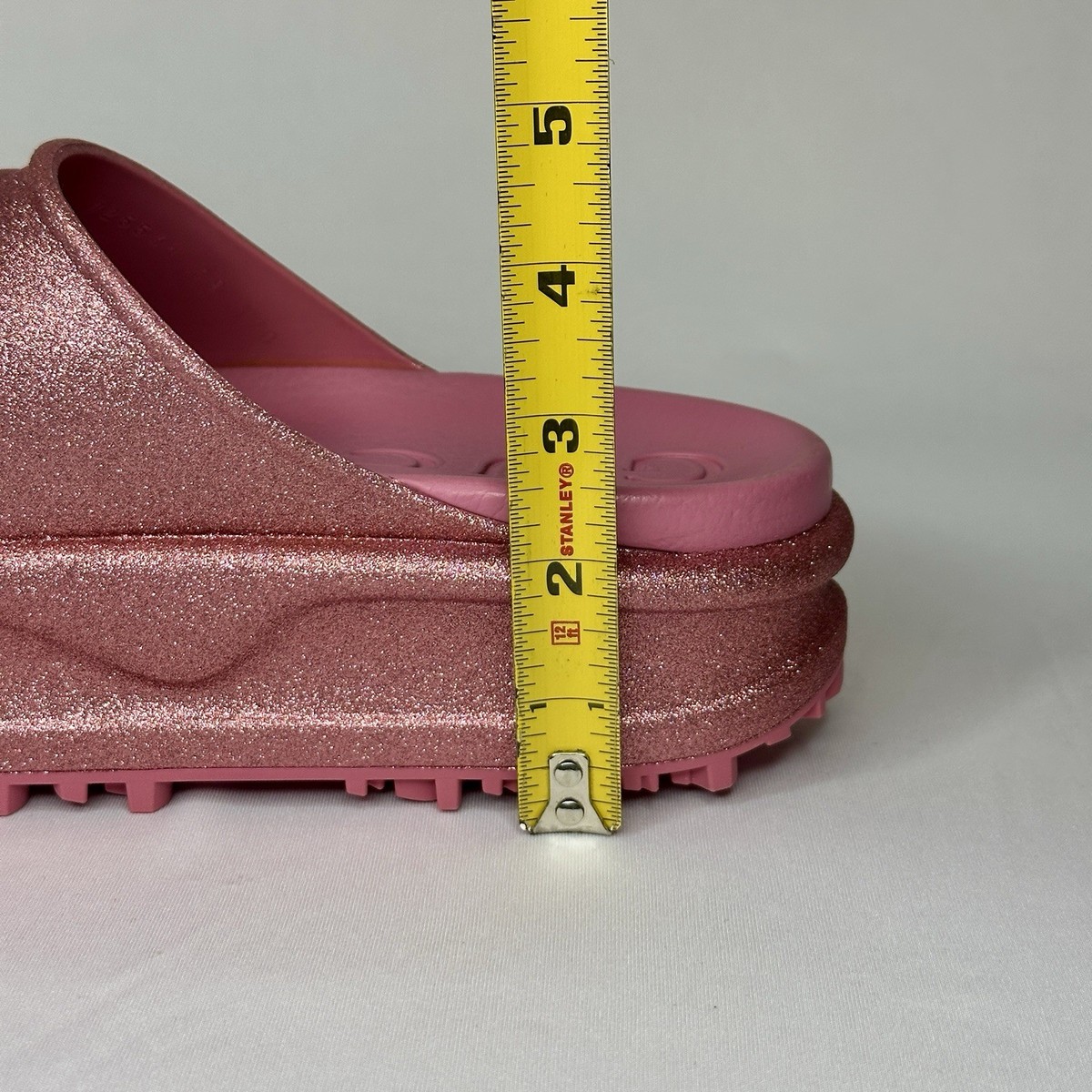 Size 39 - NEW GUCCI Glitter Pink Rubber GG Logo Slides Platform