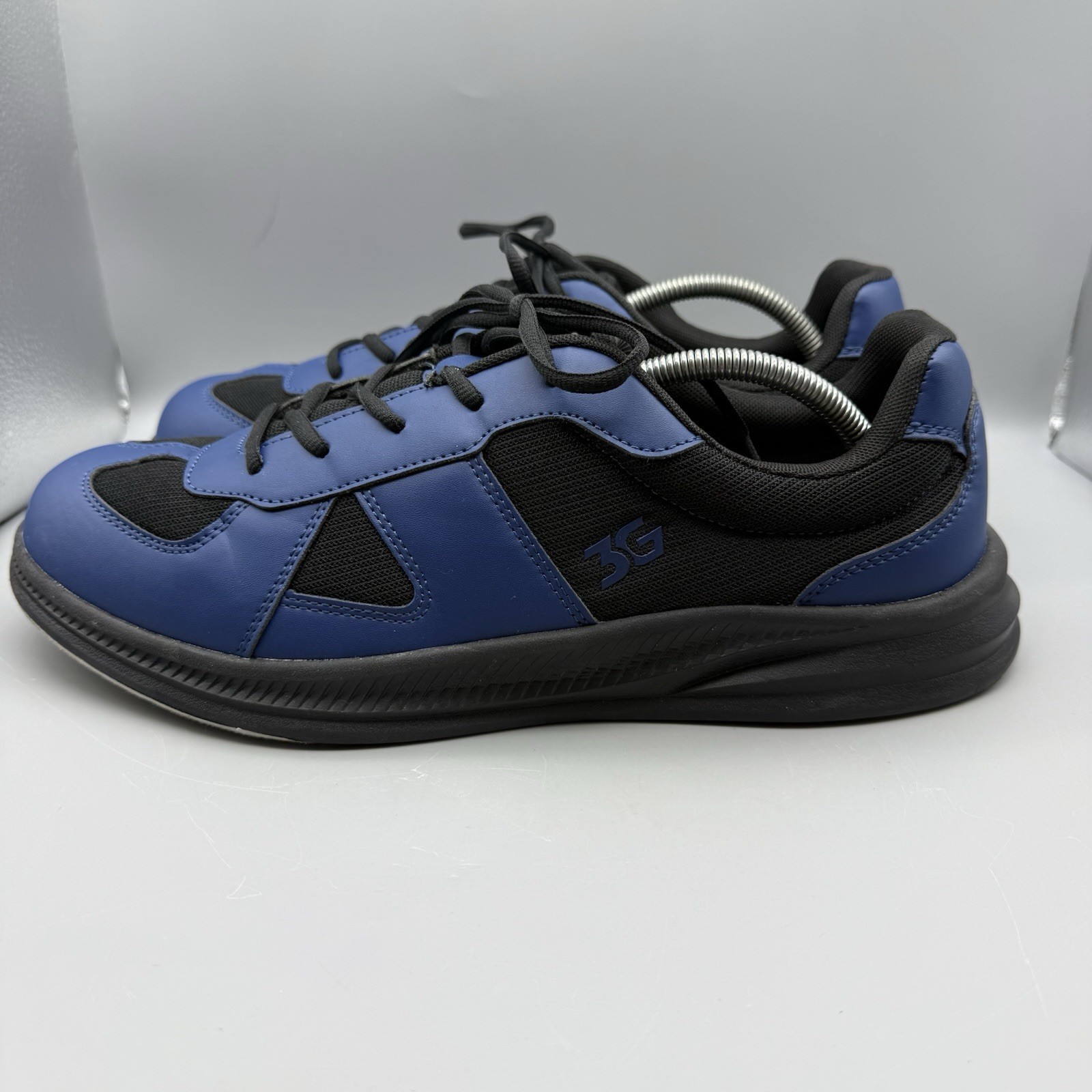 Men&rsquo;s Size 12/ Women&rsquo;s Size 14