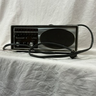 Vintage Electra Bearcat 8 Scanner L/H/U Receiver Model BC 8 -Powers On