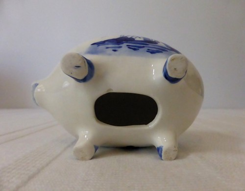 E.H ? HOLLAND DELFT Vintage 4" blue white porcelain figurine PIG PIGGY BANK B - Picture 8 of 9