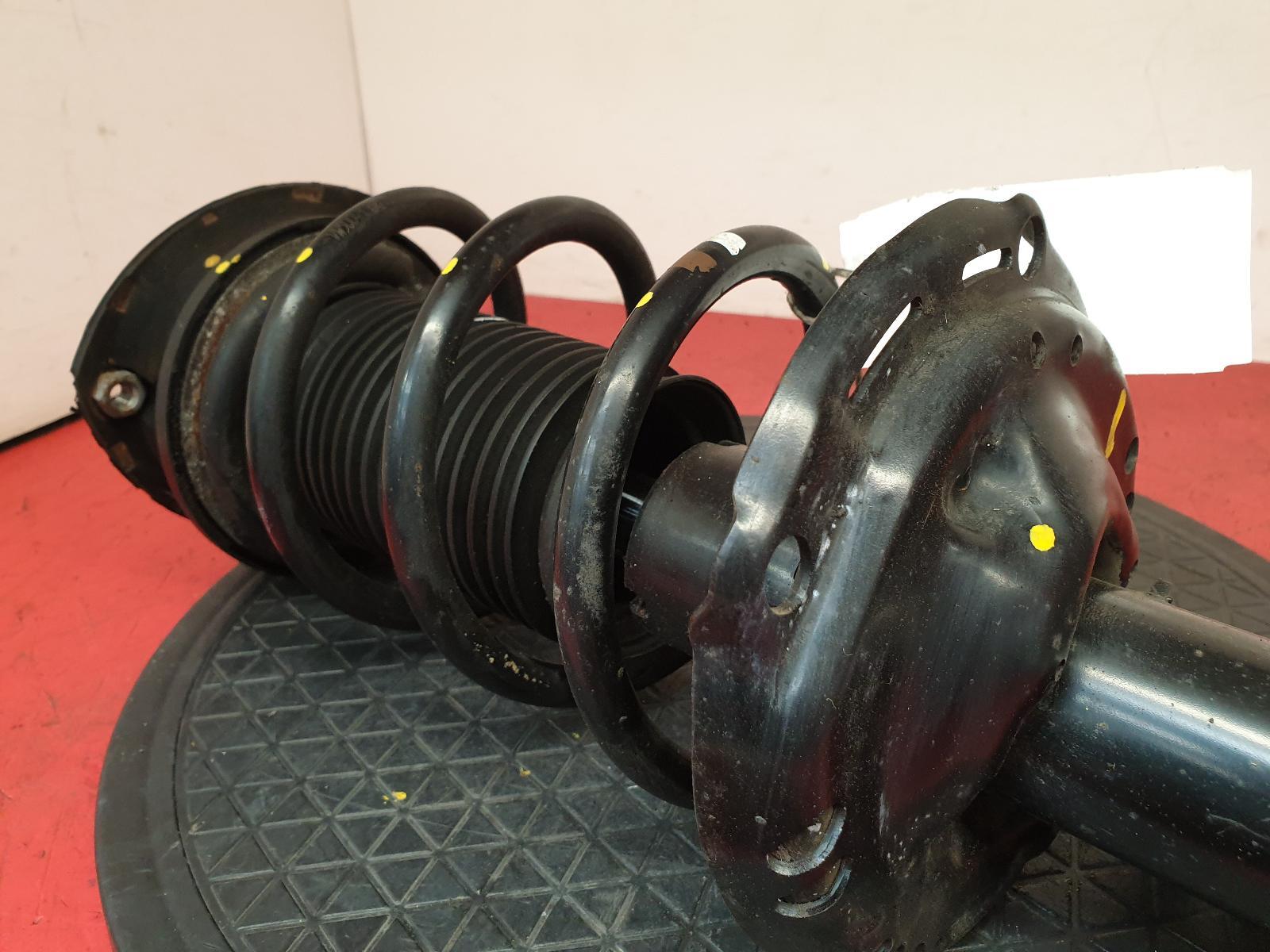 VOLKSWAGEN GOLF SHOCK ABSORBER FRONT DRIVER SIDE OFFSIDE RH SUSPENSION