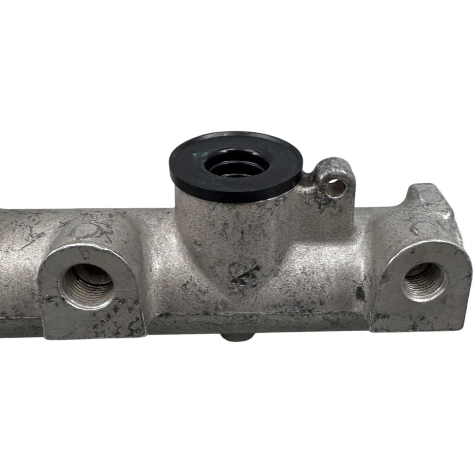 Cilindro maestro de freno Carquest 10-2879 para 98-04 300M Concorde Intrepid LHS Foto 4 de 4