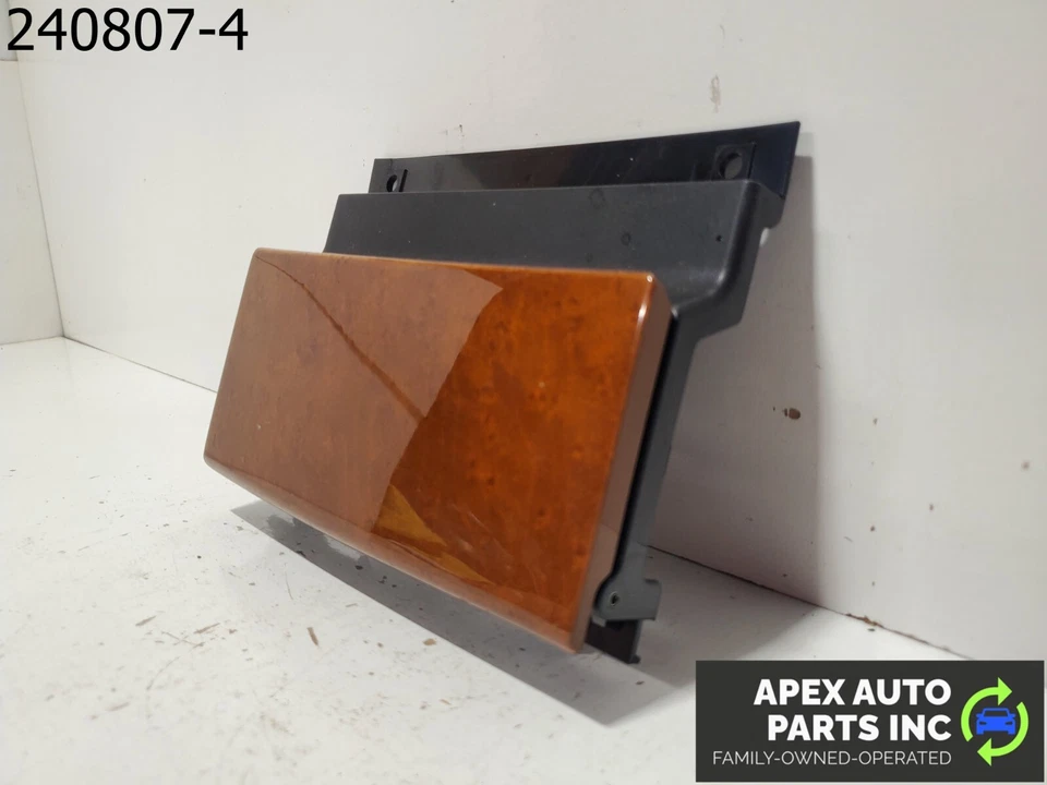 OEM 2002 Infiniti Q45 4.0L REAR CENTER CONSOLE CLIMATE RADIO CONTROL CONTROLS - Image 2 of 4