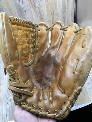 VTG RAWLINGS XFCB17 TOM SEAVER BASEBALL GLOVE HOLDSTER FASTBACK