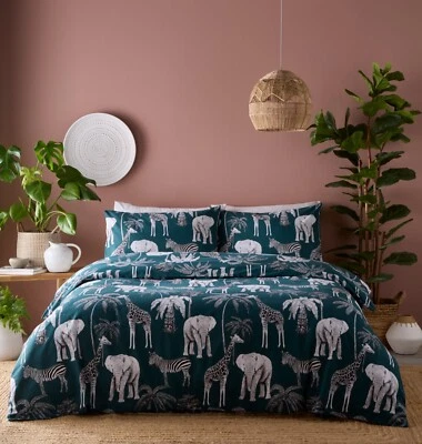 PORTFOLIO WILD SAFARI PRINT ELEPHANTS, ZEBRAS, GIRAFFES DUVET SET GREEN. SB, DB OR KS