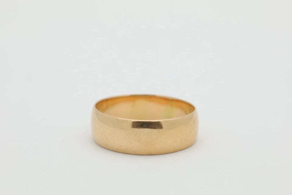 Vintage 1940’s Solid 18K Yellow Gold European Wide Wedding Band, Size 7.5 - Image 2 of 4