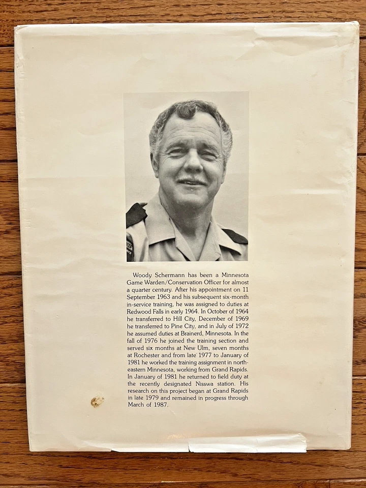 SIGNED Minnesota Game Warden 1887-1987 by Woody Schermann Hardback DJ VG 1987 Foto 2 de 4