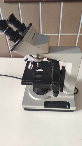 microscopio binoculare - Foto 3 di 8