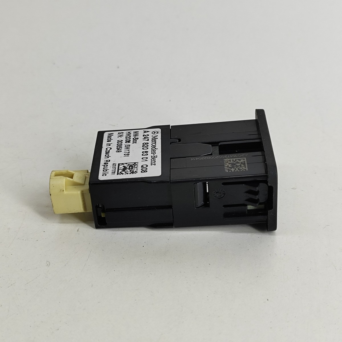 MERCEDES-BENZ EQB X243 Type C Port USB Connection A2478206301 2022  