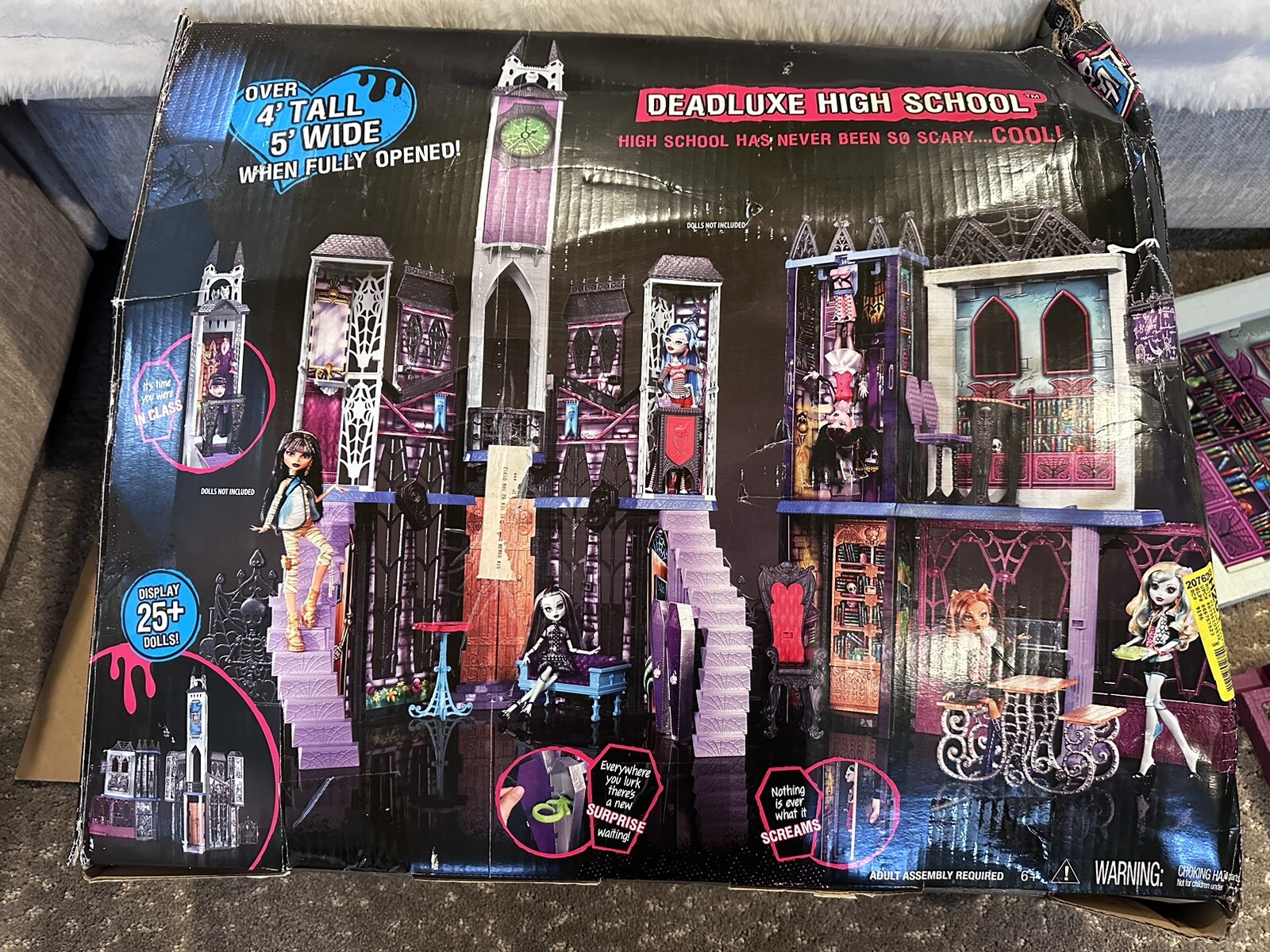 Monster High Deadluxe High School Doll house Deluxe Playset Open Box