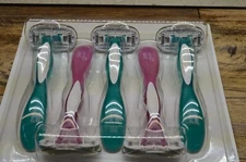 BIC Soleil Sensitive Advanced Women's Disposable Razors with 5 Blades, 5 Count