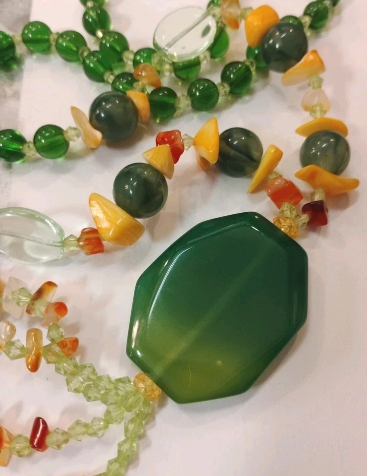 Hermoso! ¡Collar de 24" borla astillada de vidrio verde y piedra (cuarzo, cornalina)! Foto 4 de 4