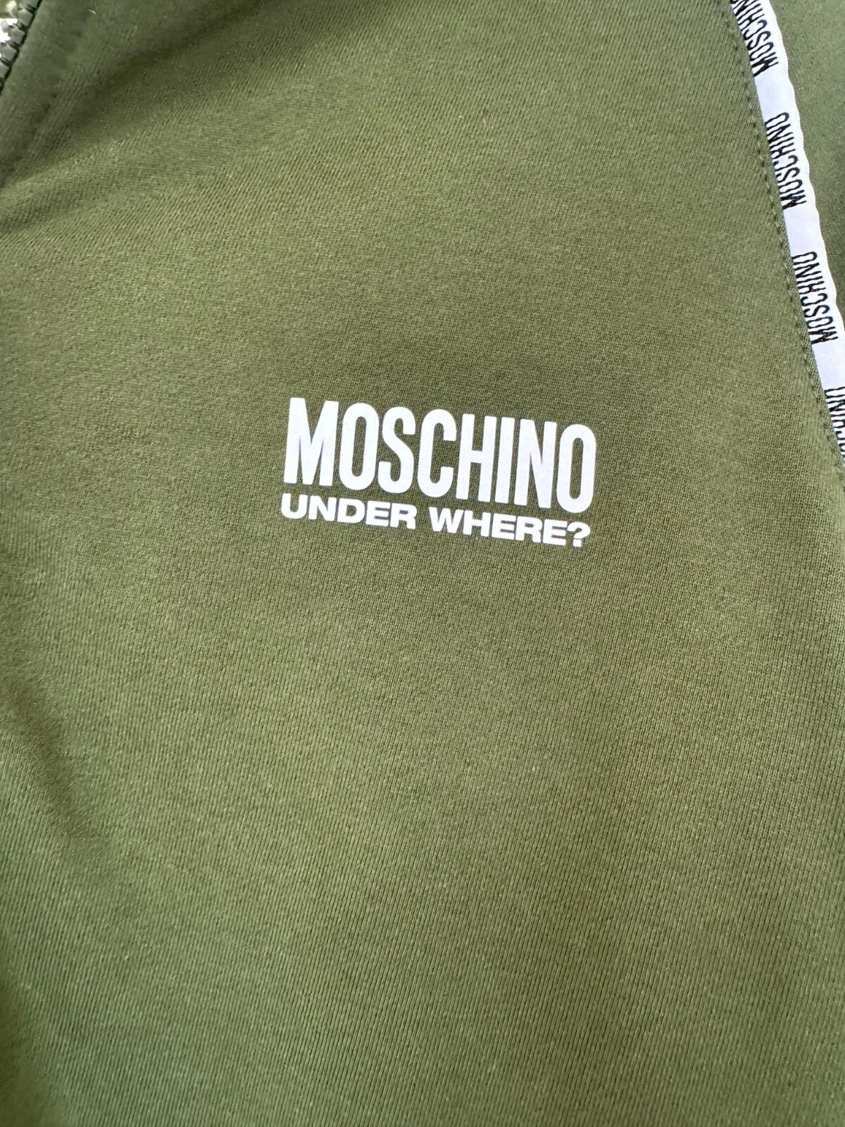 Felpa con cappuccio e zip Moschino intimo uomo verde kaki nuova con etichette taglia large prezzo consigliato £105
