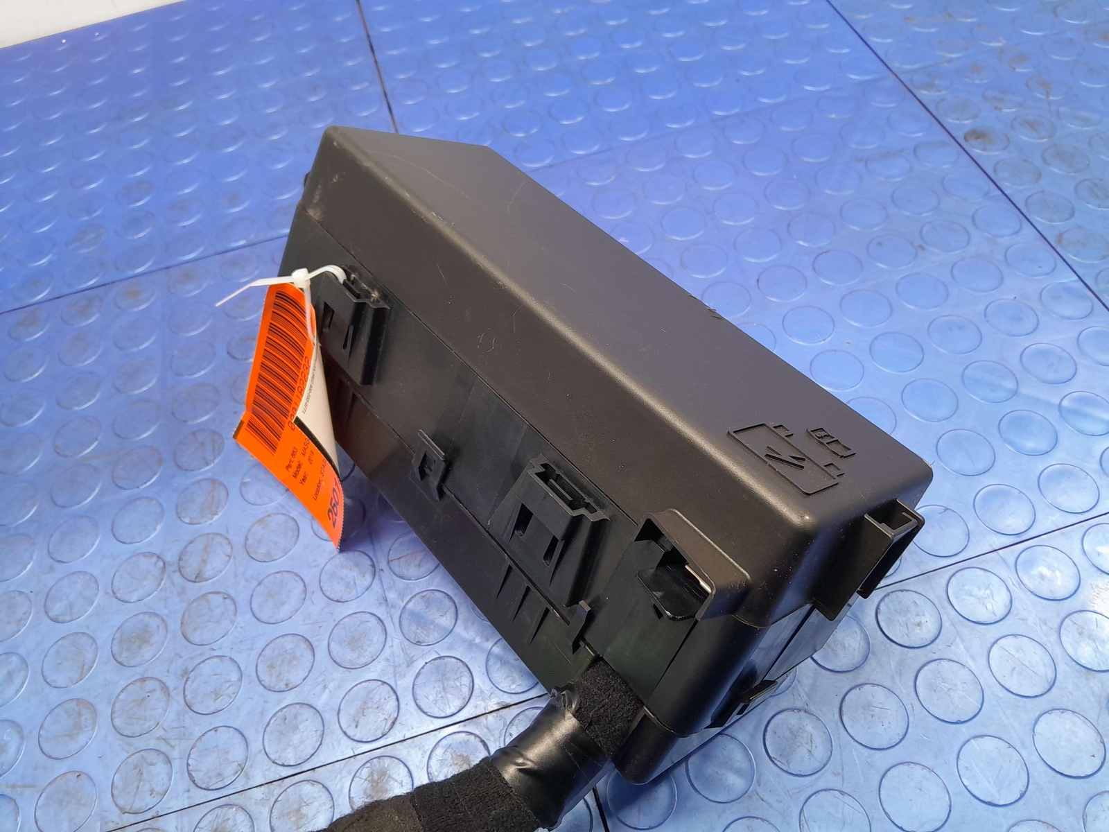 17-24 Maserati Trunk Cabin Fuse Box Relay Junction Block Genuine OEM 670036299
