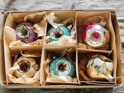 6 Vintage  Glass Christmas Ornament Decoration Old. 