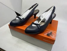 Easy Spirit Women’s Kitten Heel Shoes, Navy, 6.5M