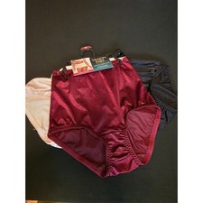 Vanity Fair Radiant Collection Undershapers 3 Pack Briefs Satin High Waist S/5