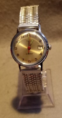 A Very Nice Vintage 1971 Timex Mens Mechanical Watch. 23570-2571