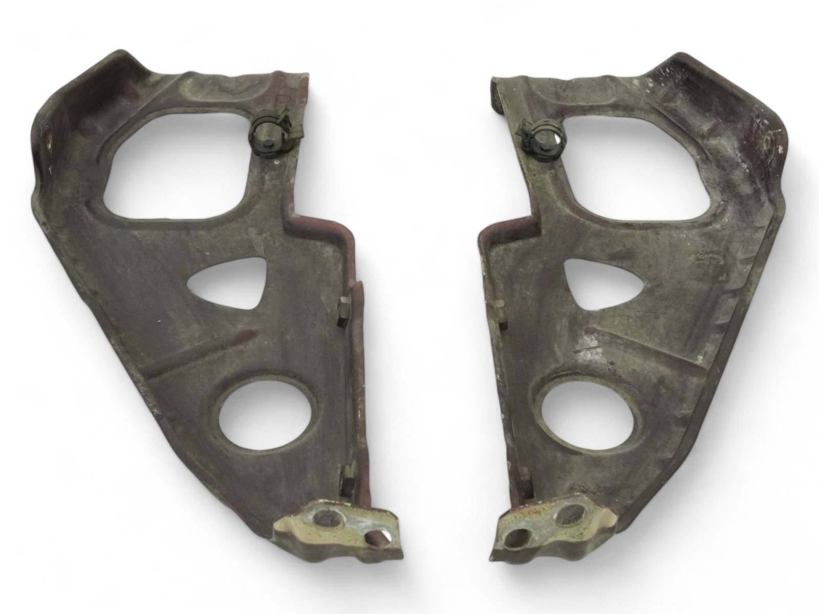 2003 -2 012 MASERATI QUATTROPORTE M139 BRACKET MOUNT SUPPORT FENDER LEFT RIGHT