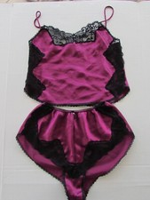 Intimates Sleepwear Lingerie Womens Sz M Burgundy  Black Poly Wacoal Vtg