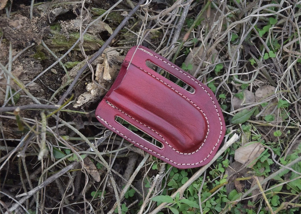 NAVAJA PLEGABLE FUNDA VERTICAL GENIUNE DE CUERO HECHA A MANO PERSONALIZADA BUCK 110 Foto 3 de 4