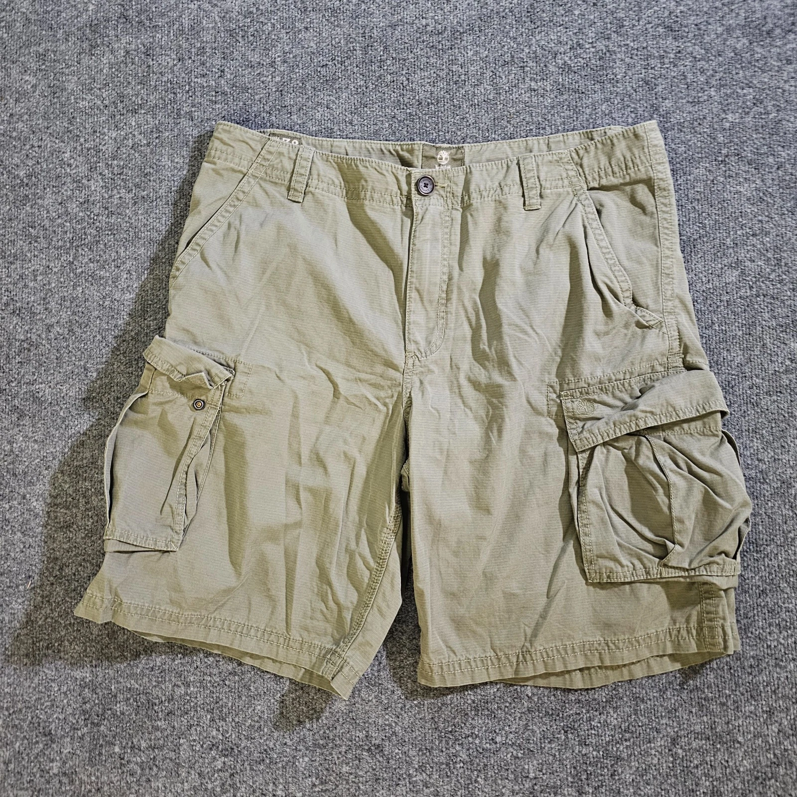 Pantaloncini cargo Timberland da uomo 38 tasche verdi a strappo 10" inseam escursionismo classico