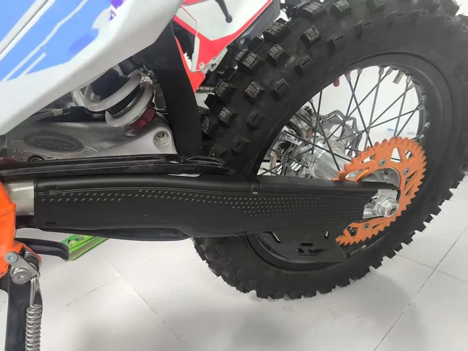 Rear Swingarm Swing Arm Cover Guard For Husqvarna KTM GAS GAS Dirt Bike Foto 3 de 4