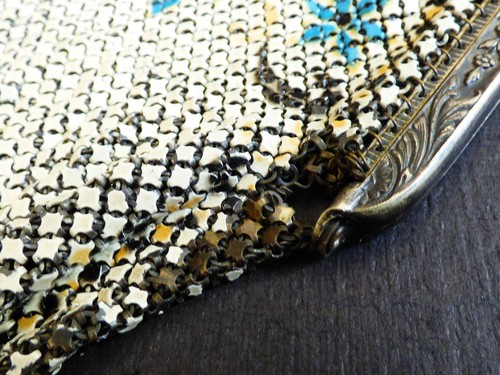 ART DECO ANTIQUE MANDALIAN ENAMELED MESH DIAMOND PATTREN HANDBAG PURSE W FRINGE - Afbeelding 9 van 12