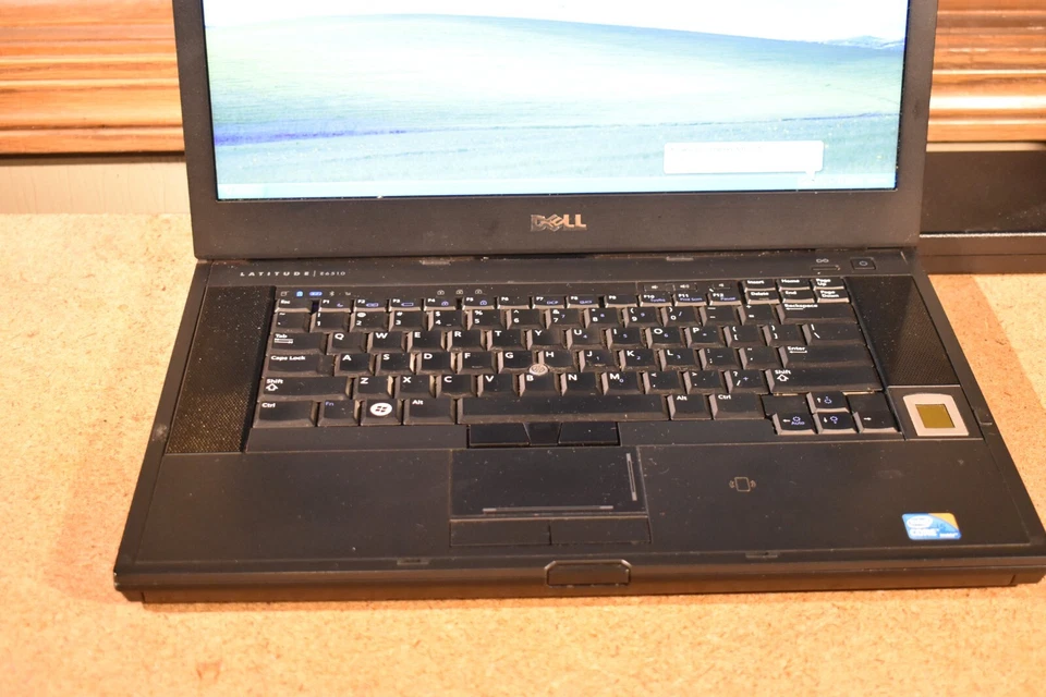 Dell Latitude E6510 Core i5-520M 3GB 750GB HD NVidia 3100M Windows XP Pro 32 bits Foto 3 de 4