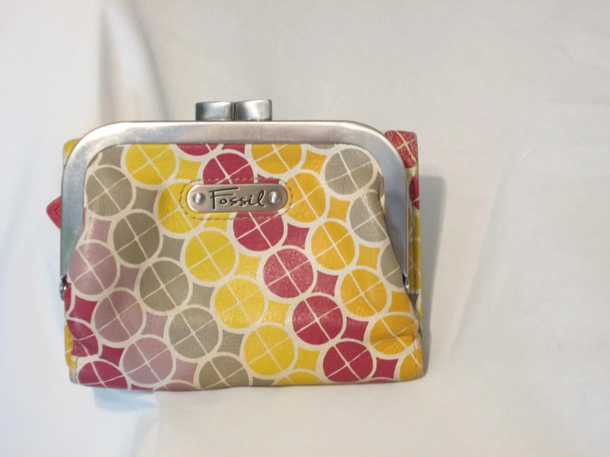 Fossil change hotsell purse