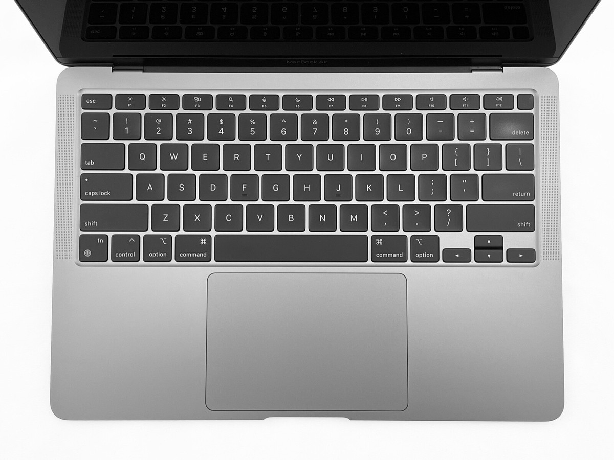 Apple MacBook Air (13-inch 2020) M1 / 8GB RAM / 256GB Flash
