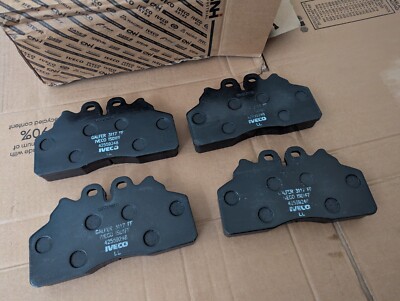 New Genuine Iveco Eurocargo Front Brake Pads 2996518