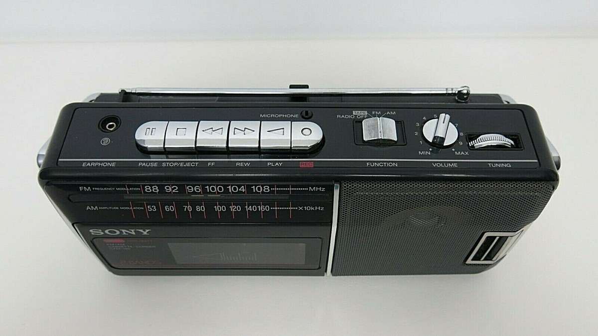 SONY RADIO CASSETTE PLAYER 未検査 Sony WM GX 221 Walkman Cassette Player Motor Spins Radio