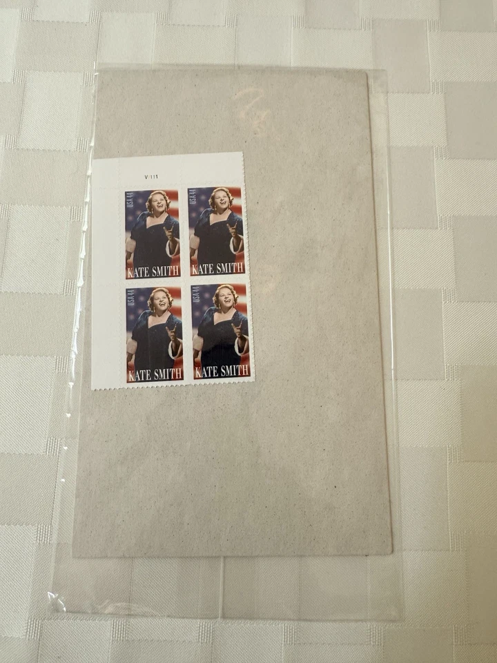 US Kate Smith Singer 44c Stamp Plate Block of 4 Sealed In Original Package 2010 - Image 2 of 4