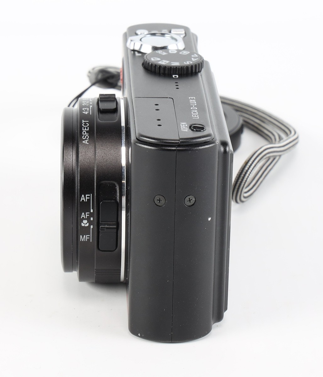 Leica D-Lux 3 Digital Camera, Black {10MP} 18303, with Wrist Strap