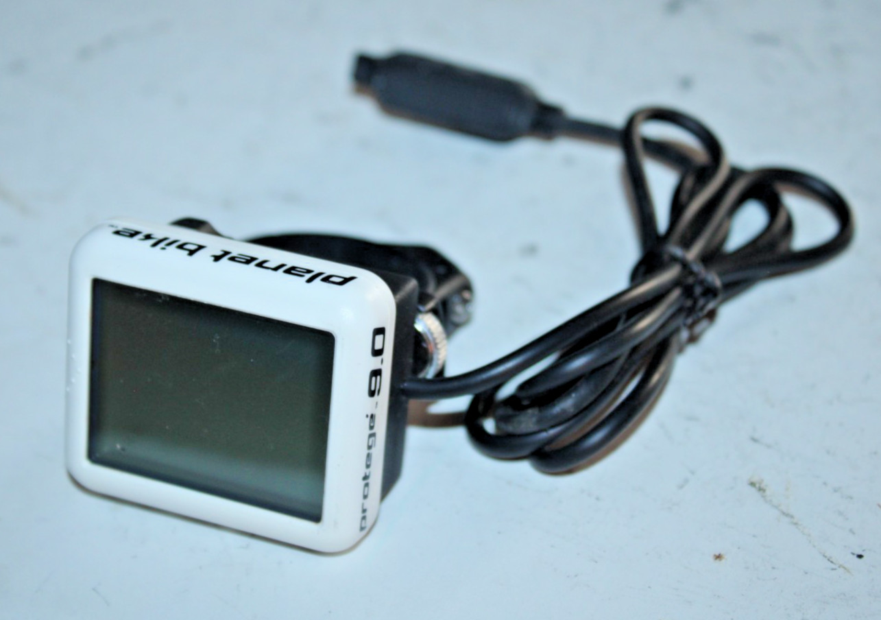 Planet Bike Protege 9.0 Wired Bike Computer CR-2032 Battery 