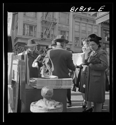 Photo:San Francisco CA 1941 Pearl Harbor Attack Market St Newspapers