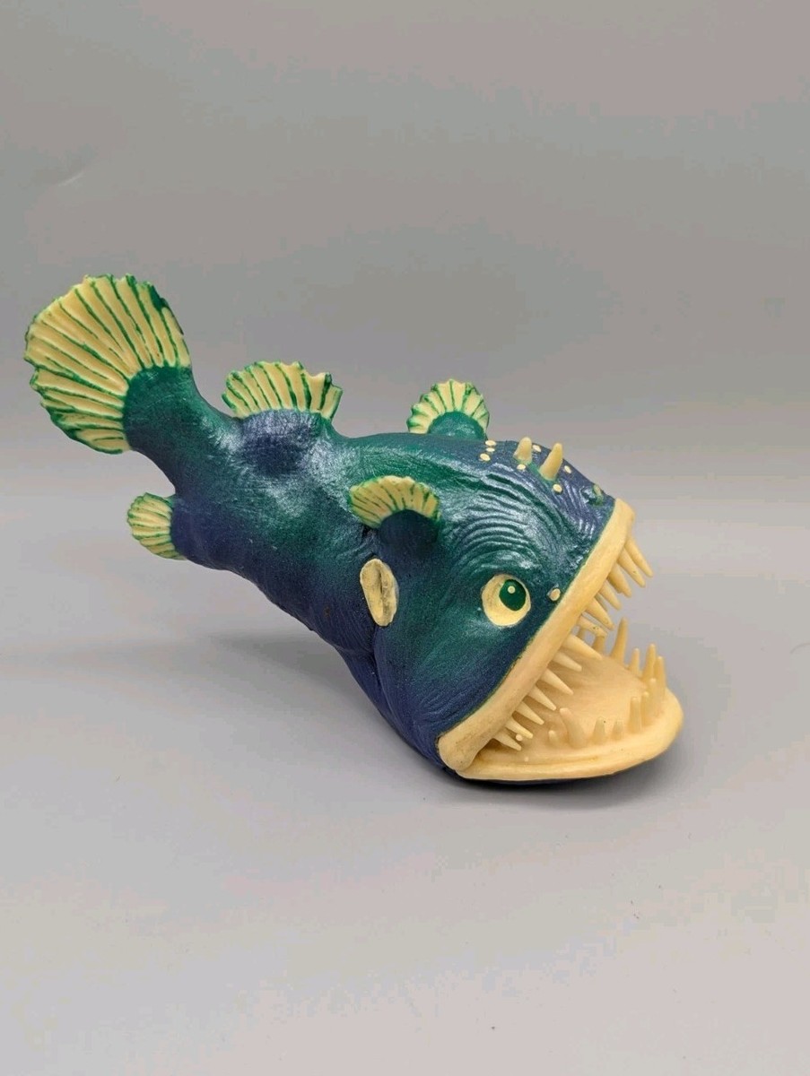 Vintage 1997 AnglerFish Creatures Of The Deep By Safari Ltd 5