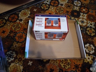 Labtec CS-180 amplified computer speakers speakers. Original box. 