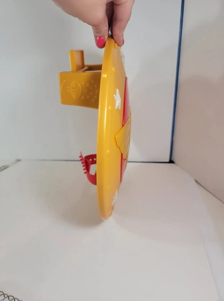 Escudo Mujer Maravilla DC Super Hero Niñas, Sin Discos, Accesorio Disfraz Halloween Foto 2 de 4