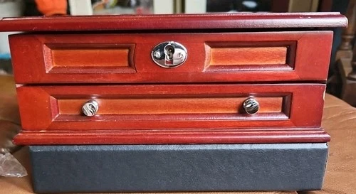 US Wooden BOX & KEY - The Complete Denver Mint  Silver Coins Collection “ Box”