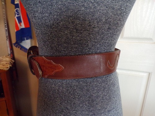 Cintura western Tony Lama 30 in pelle con fibbia argento - Foto 2 di 8