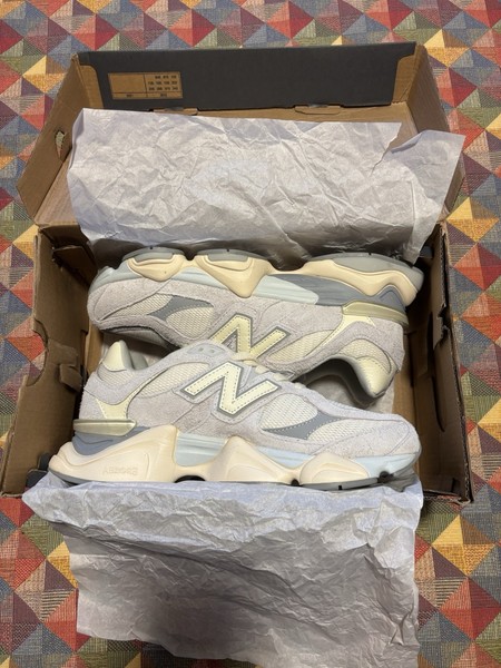 New Balance 9060 Quartz Grey