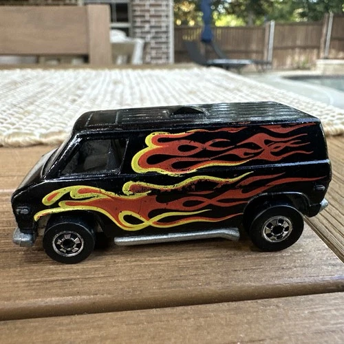 Vintage Hot Wheels Blackwall 1974 Black Super Van w/Flames Hong Kong HK
